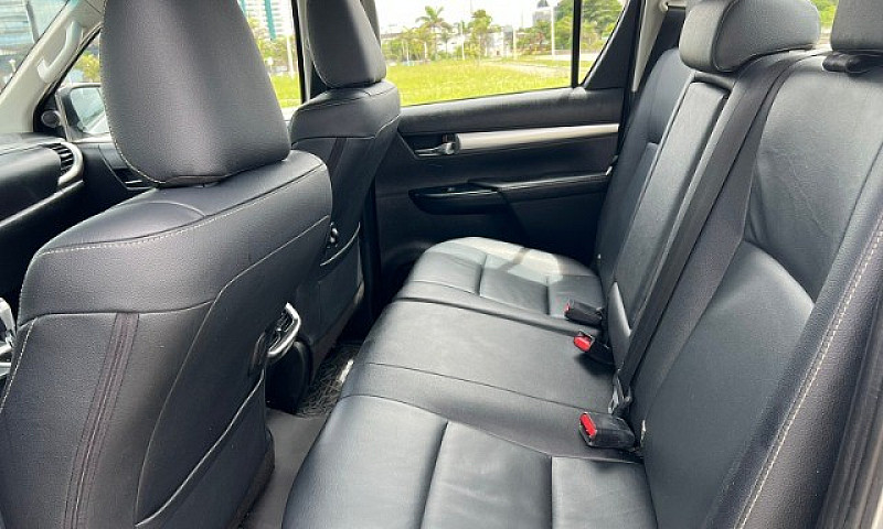 Toyota Hilux Srv Ano...