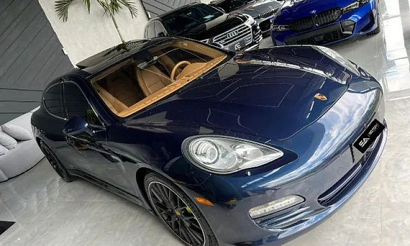 Porsche Panamera 4S ...