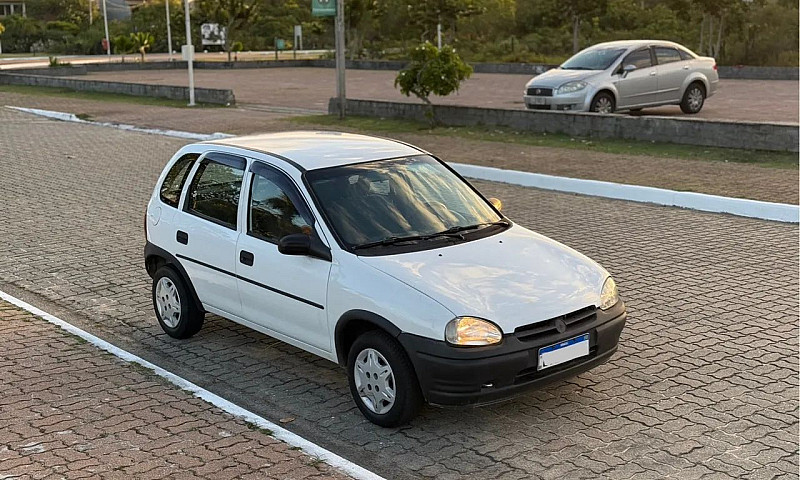 Corsa Super 4 Portas...