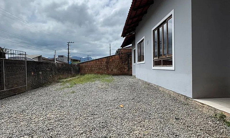 Casa Com 3 Quarto(S)...