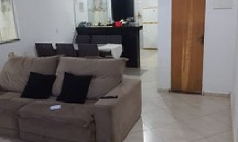 Casa Recém Reformada...
