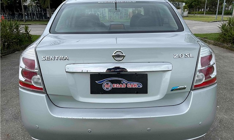Nissan Sentra 2011 2...