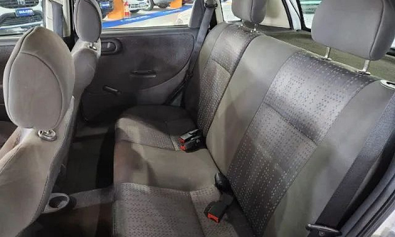 Chevrolet Corsa Hatc...