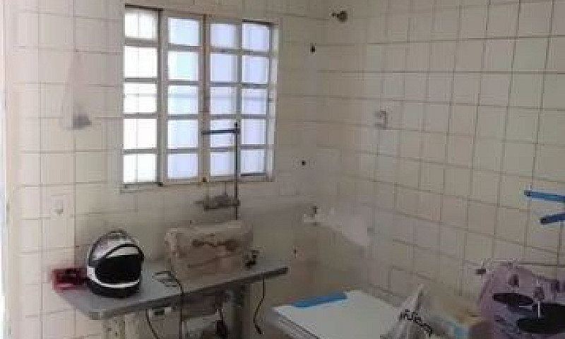 Vendo Casa No Itapoã...