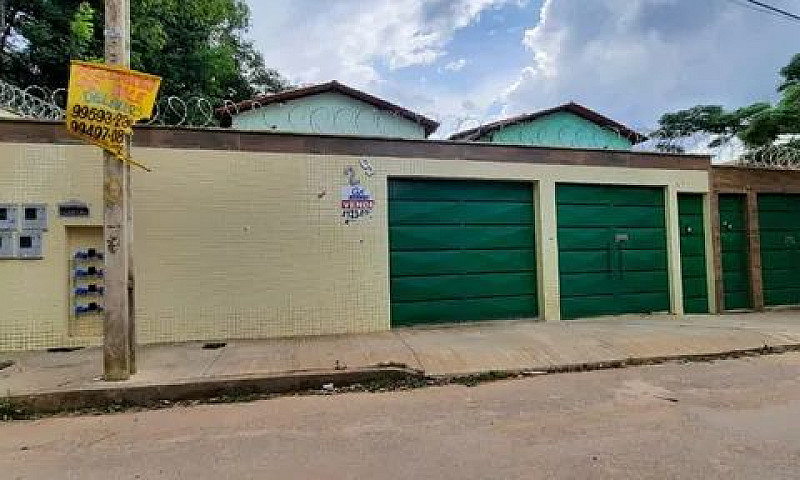 Casa Em  Alameda Dos...