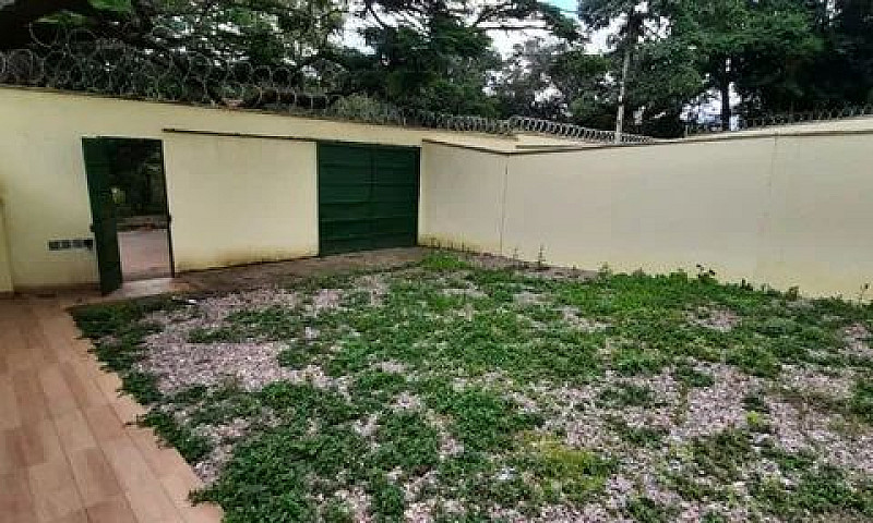 Casa Em  Alameda Dos...