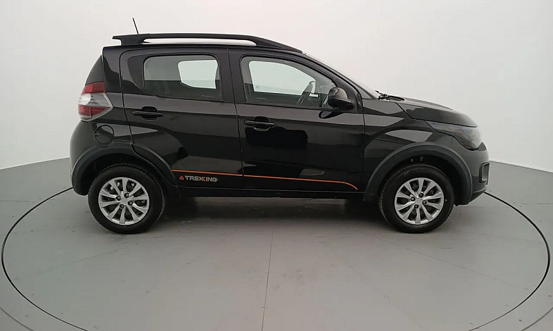 Fiat Mobi Trekking 1...