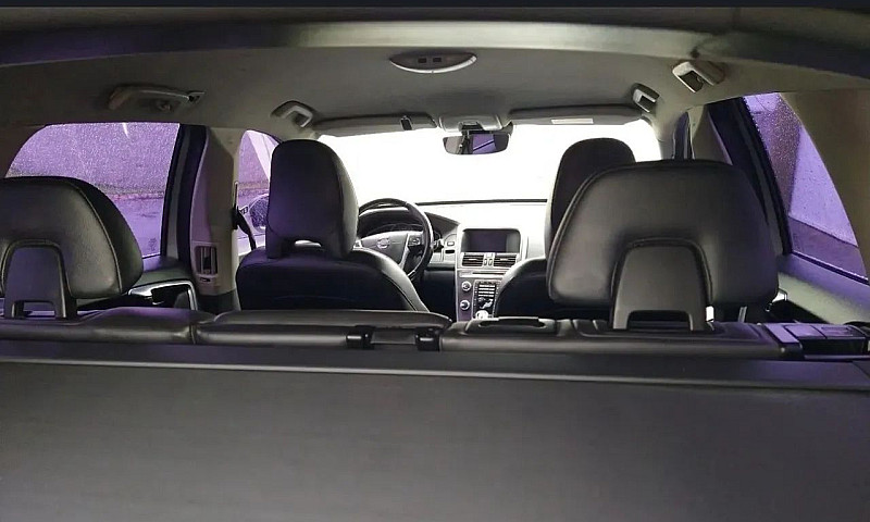 Volvo Xc 60 T-5 R-De...