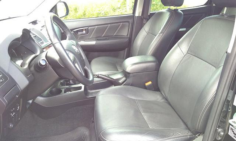 Hilux Srv 3.0 Diesel...