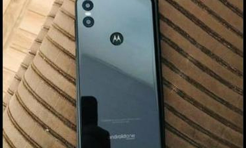 Motorola Moto One 64...