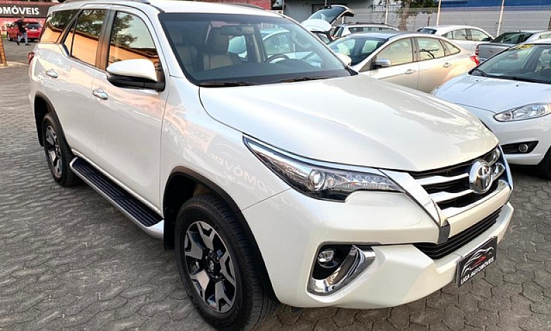 Toyota Hilux Sw4 Srx...