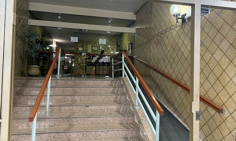 Quarto E Sala Centro...