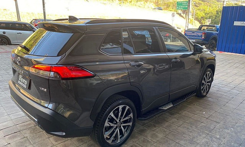 Toyota Corolla Cross...