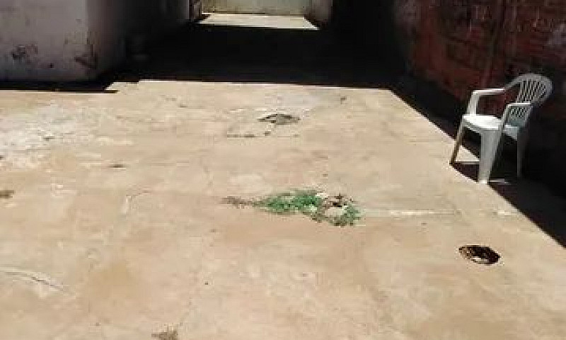 Vendo Casa No Itapoã...