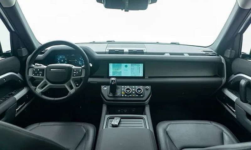Land Rover Defender ...