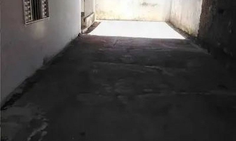 Vendo Casa No Itapoã...