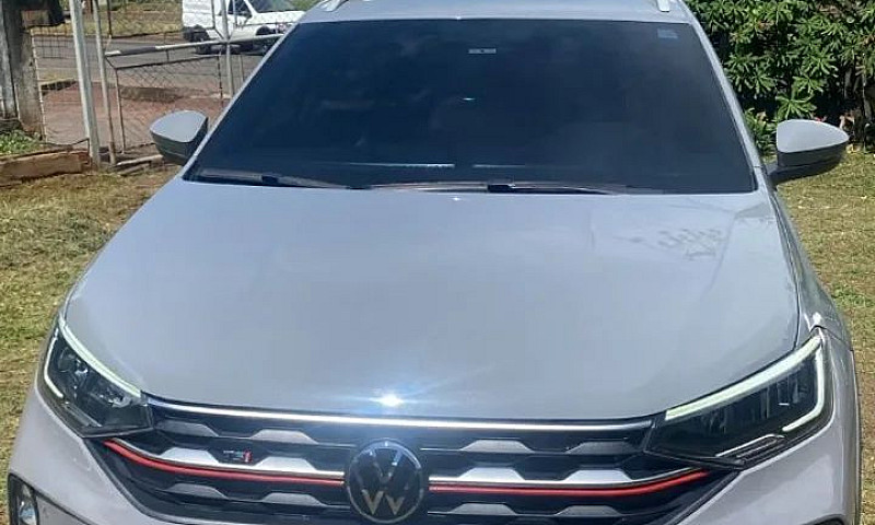 Volkswagen Nivus Hig...