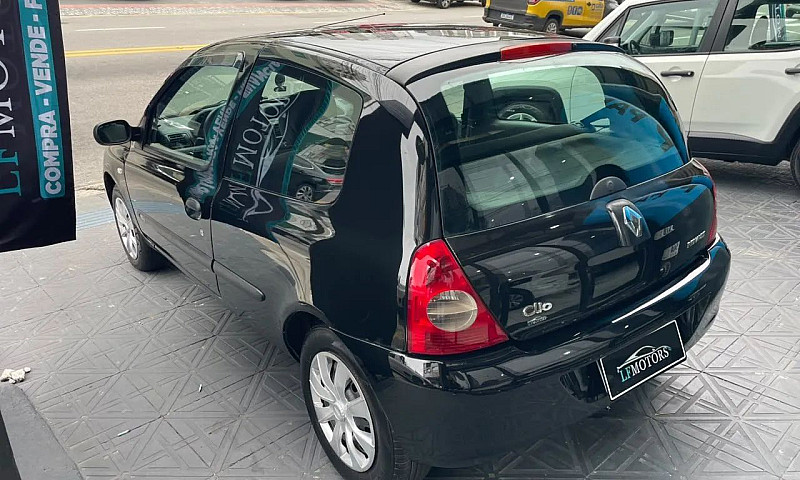 Renault Clio Hi-Flex...