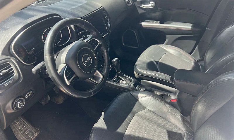 Jeep Compass Trailha...