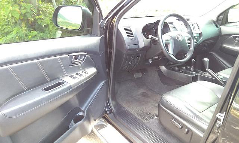 Hilux Srv 3.0 Diesel...