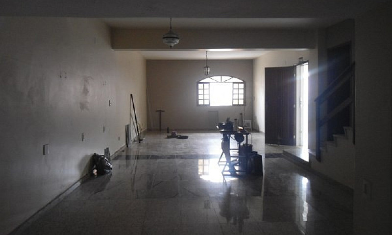 Vitória -  Casa Padr...