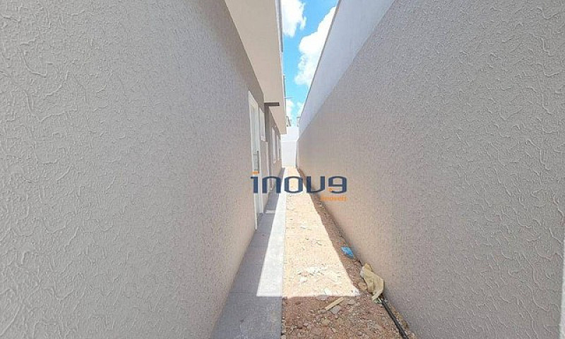 Casa Com 3 Dormitóri...