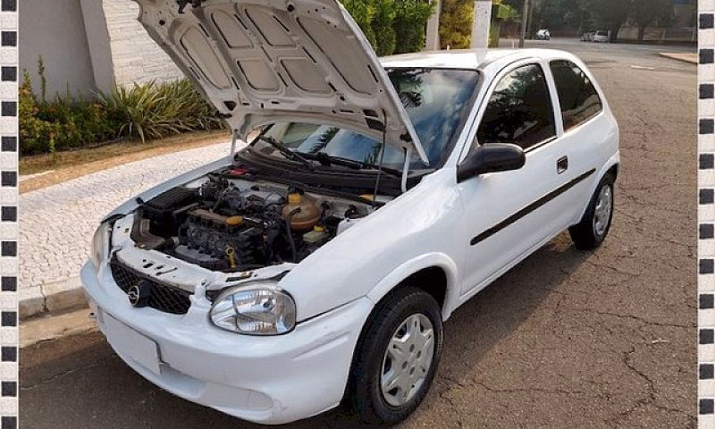 Chevrolet Corsa Hatc...