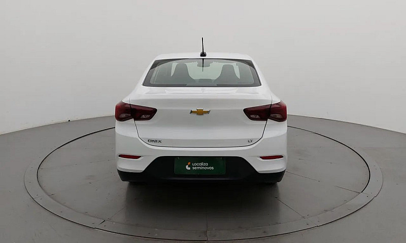 Chevrolet Onix Plus ...