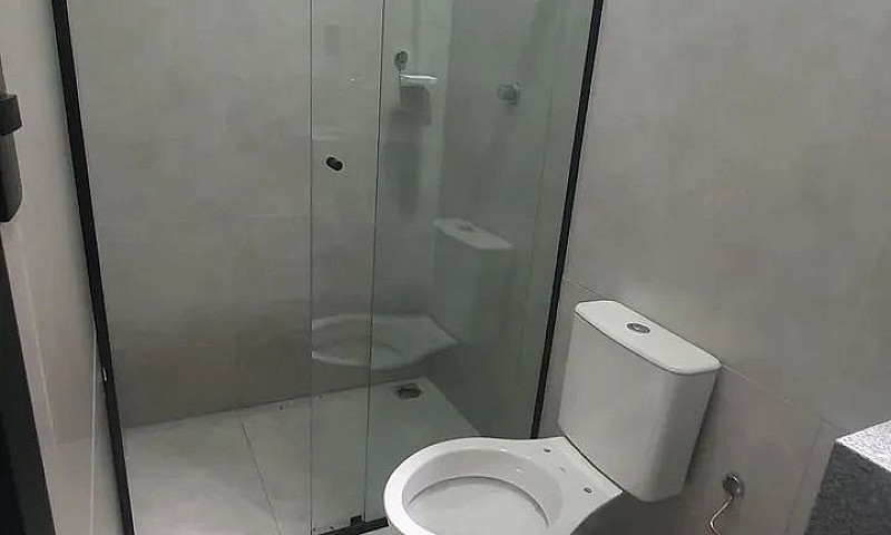 Alugam-Se Casas, Rua...