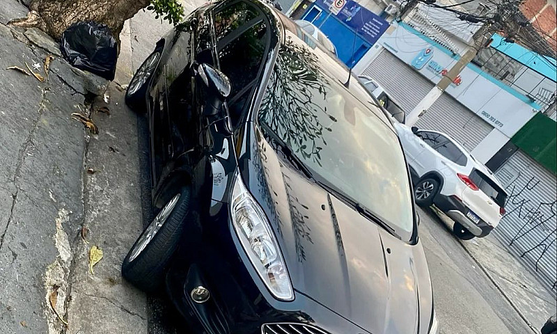 Ford Fiesta Tit./Tit...
