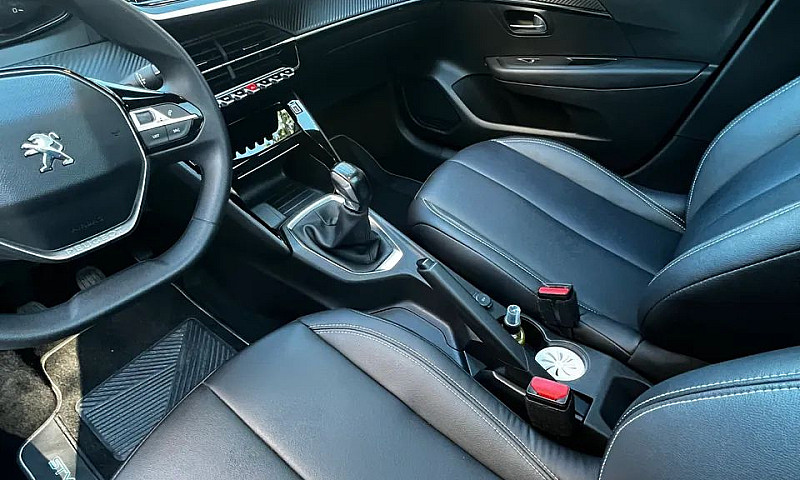 Peugeot 208 Style 1....