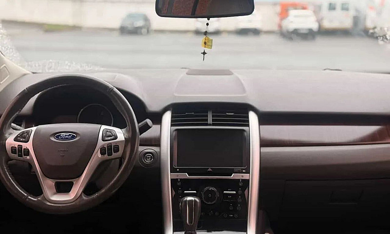 Ford Edge Limited 3....