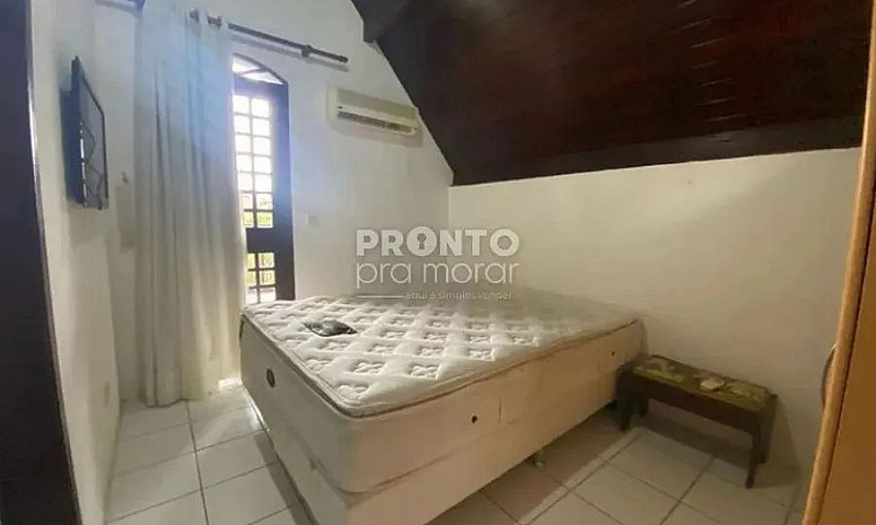 Casa De Condomínio P...