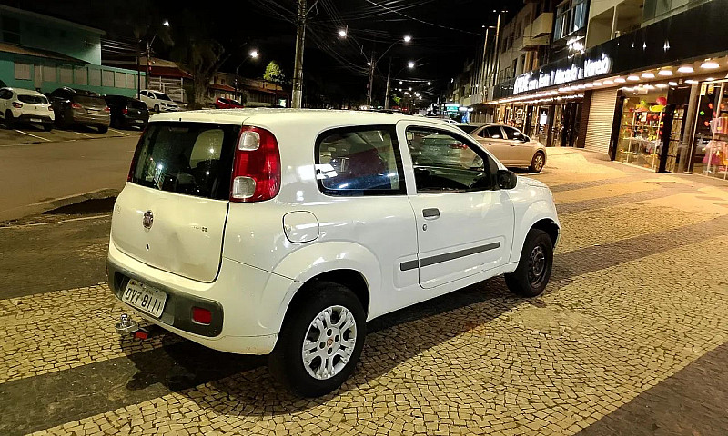Fiat Uno Vivace Cele...