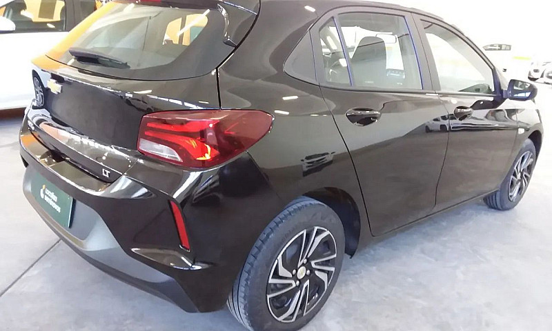 Chevrolet Onix Hatch...