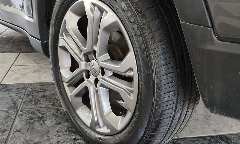 Chevrolet Onix Hatch...