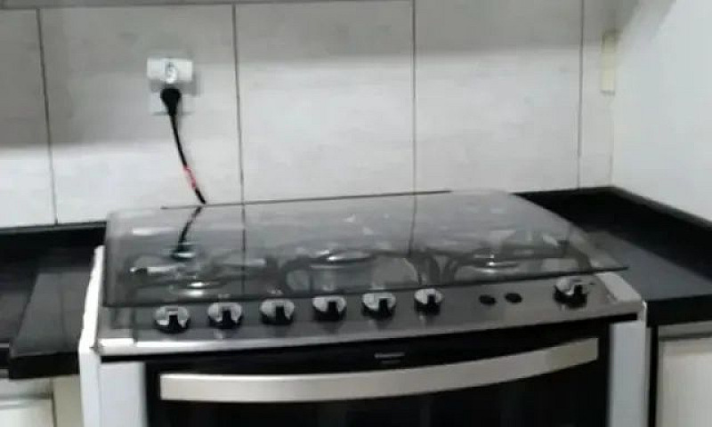 Aluga-Se Ótima Casa ...