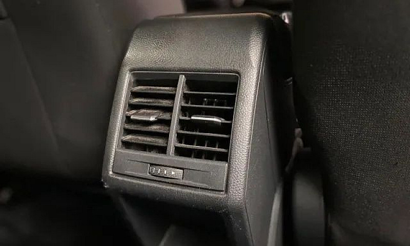 Volkswagen Virtus Co...