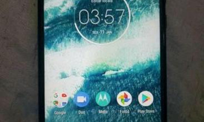 Motorola Moto One 64...