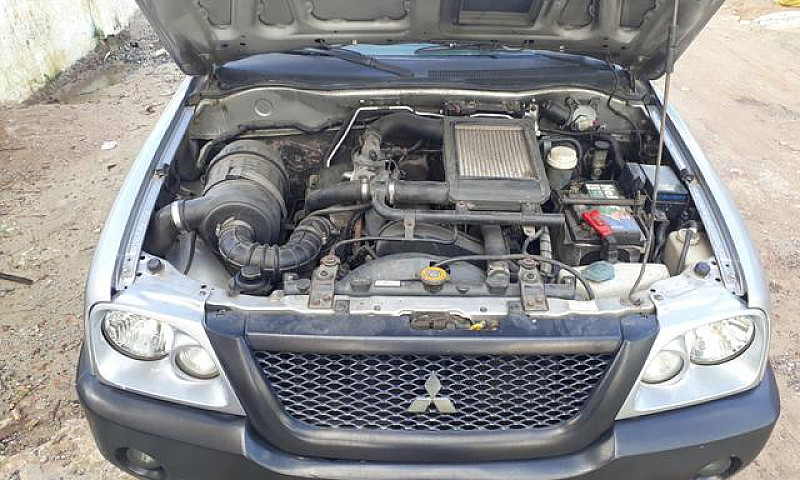 L200 4X4...