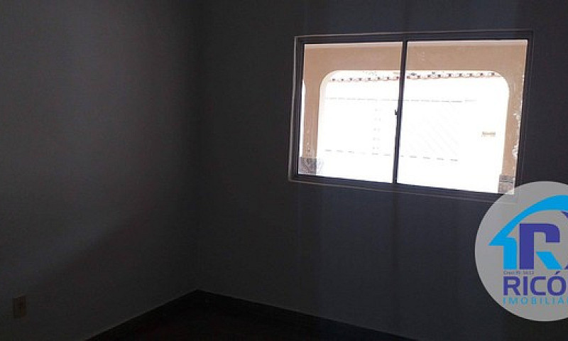 Casa Com 3 Dormitóri...
