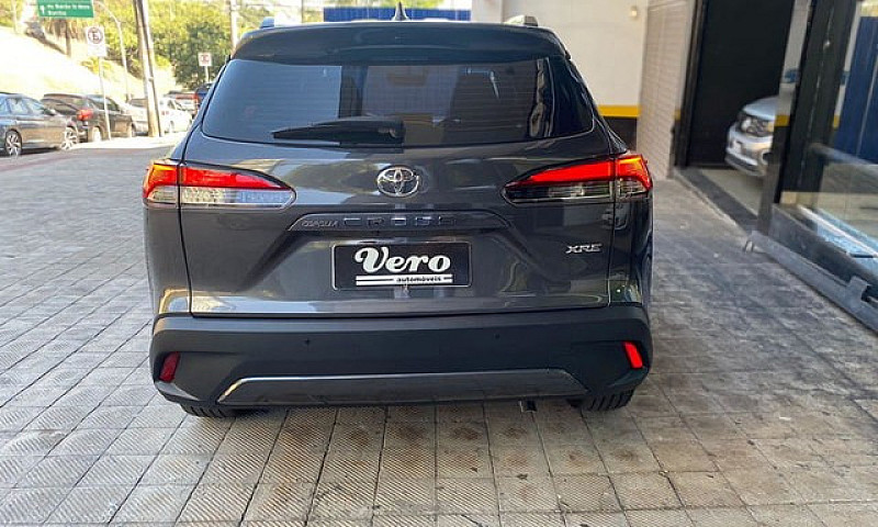 Toyota Corolla Cross...