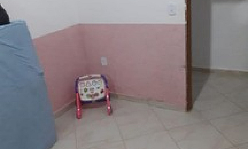 Casa Recém Reformada...