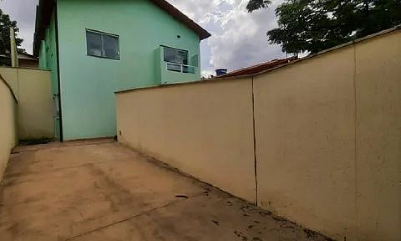 Casa Em  Alameda Dos...