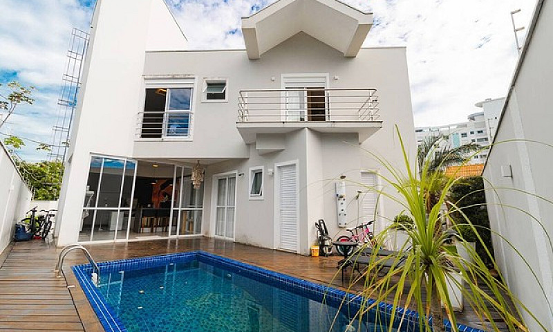 Casa Na Quadra Mar N...