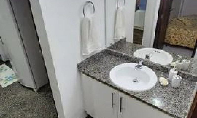 Apartamento Em Frent...