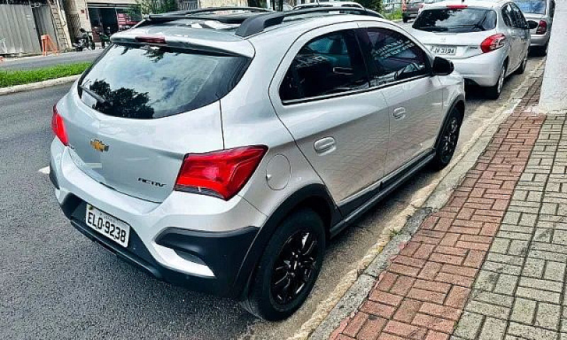 Chevrolet Onix Activ...