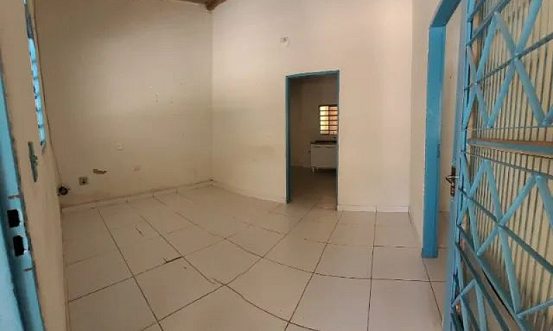 Alugo Casa No Riacho...