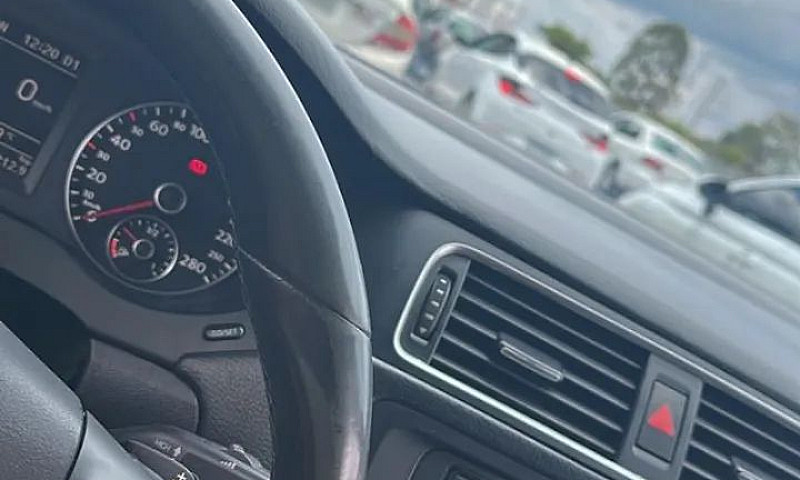 Volkswagen Jetta Hig...