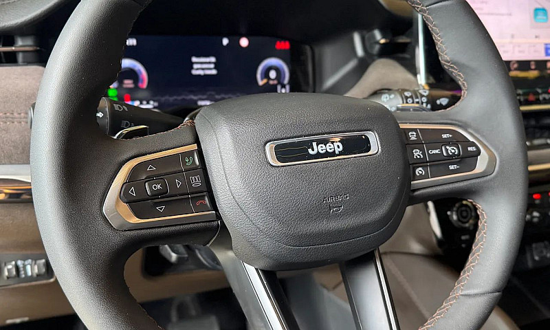 Jeep Commander Overl...